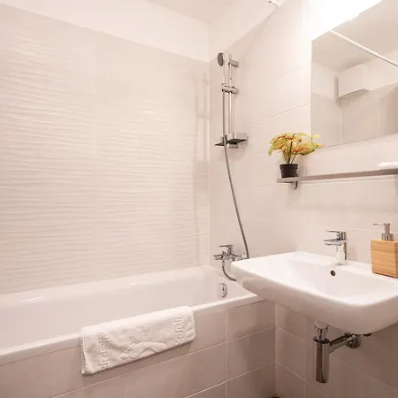 Happy River 2 Budapest